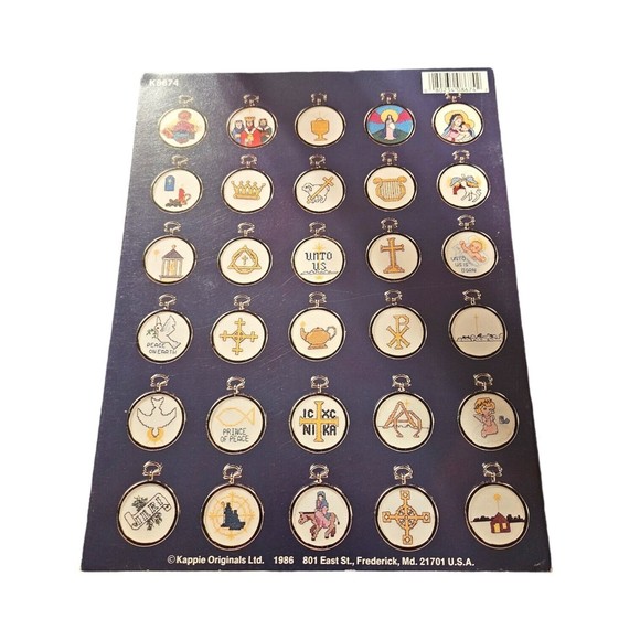 Kappie Originals: Christmas in the Country Cross Stitch Book 74 - Picture 2 of 2